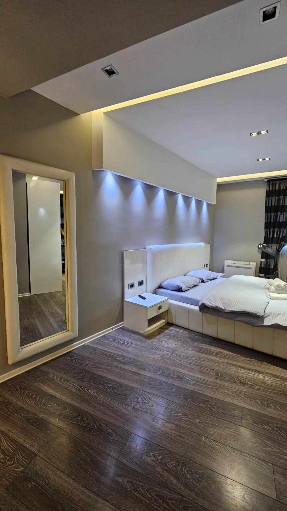 Aura Skanderbeg Square Apartments Tirana Extérieur photo